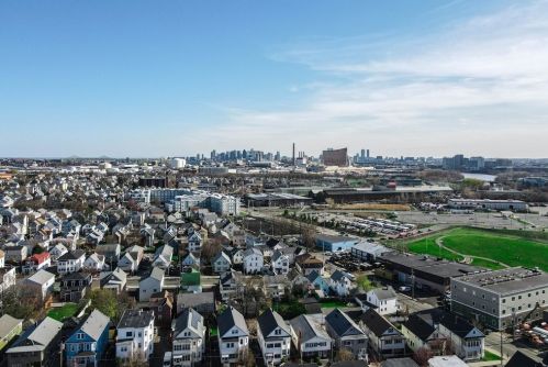 49 Pearl St, Everett MA  02149-1105 exterior