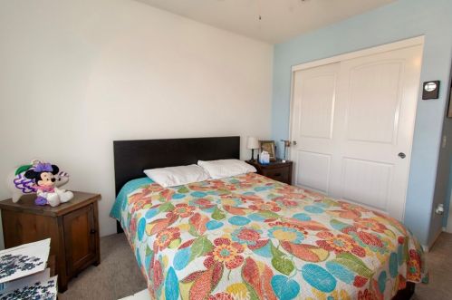 865 Pine Ave, Rialto CA  92376-4552 exterior