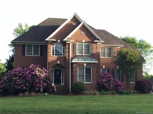4627 Snow Dr, Harrisburg, NC 28075-7608
