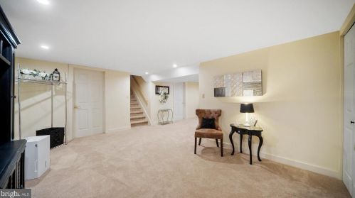 26 Pintinalli Dr, Trenton NJ  08619-1538 exterior