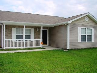 103 Tuscany Ct, Radcliff KY  40160-3021 exterior