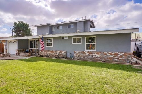 7020 Goldcrest St, Long Beach, CA 90815-4823