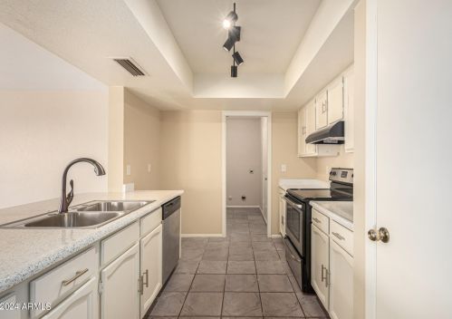 12414 44th Ln, Glendale AZ  85304-2307 exterior