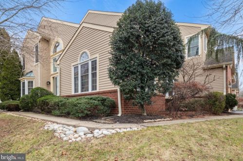 150 Pinecrest Ln, Lansdale, PA 19446-1470