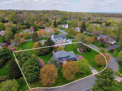 6 Ridge Hill Way, Holmdel Village, NJ 07733-1161