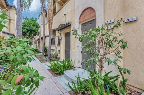 94 Parc Place Dr, Milpitas, CA 95035-3848