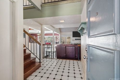 28114 Bakerton Ave, Santa Clarita, CA 91351-1215