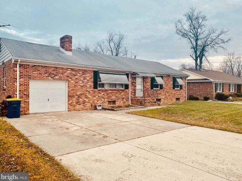 1011 Washington St, New Castle, DE 19720-6064