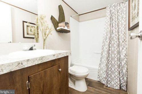 20312 Monrovia Rd, Madison Mills VA  22960-3305 exterior