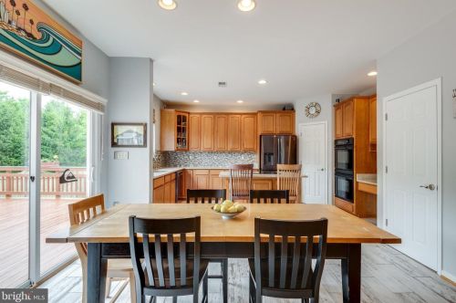 167 Alpine Dr, Leesburg VA 20175-6172 exterior