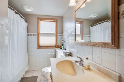 307 24th St, La Crosse WI  54601-5118 exterior