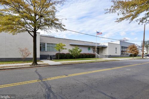 5060 Just St, Washington DC  20019-5558 exterior