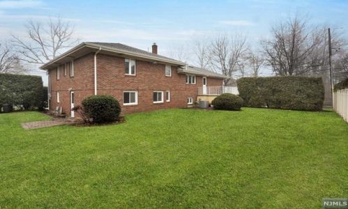 127 Chestnut St, Englewood NJ  07631-3058 exterior