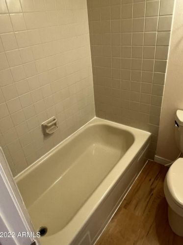 8841 8th St, Phoenix AZ 85020-3096 exterior