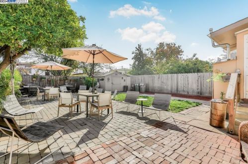 2708 Humboldt Ave, Oakland CA  94602-3635 exterior