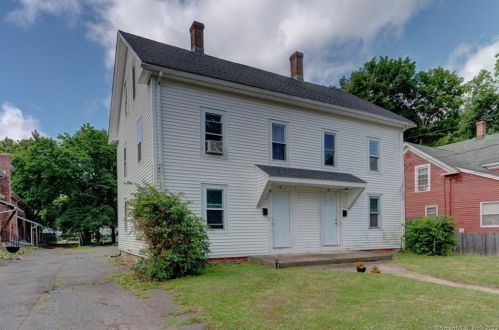 76 Oak St, Manchester, CT 06040-6138