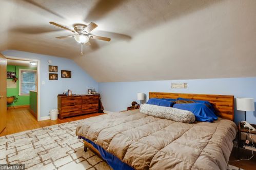 857 4th Ave, South Saint Paul MN  55075-3011 exterior