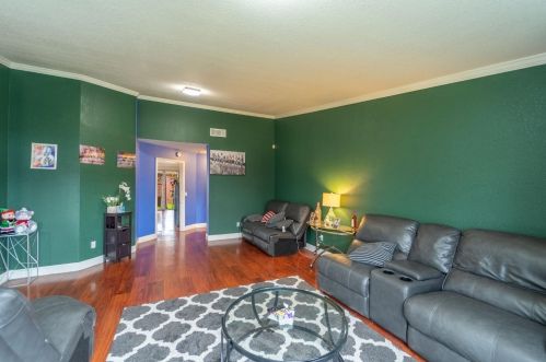 233 O St, Lathrop CA  95330-9661 exterior