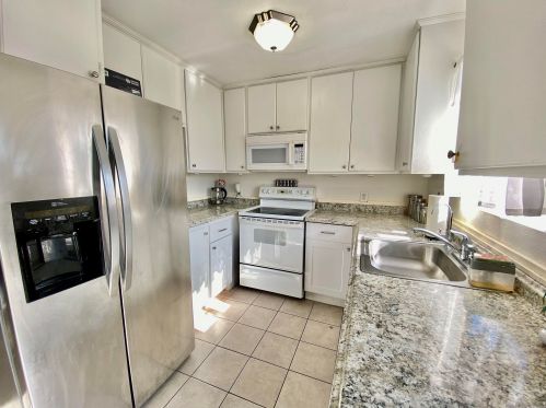 789 Mollison Ave, El Cajon, CA 92020-6501