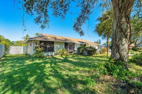 7100 Winter Garden Pkwy, Fort Pierce, FL 34951-1839