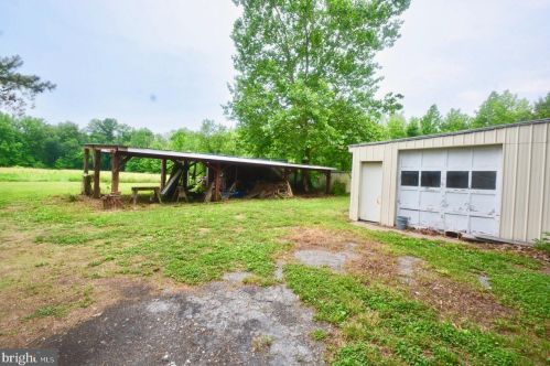 1823 Harvey Straughn Rd, Blackbird DE  19734-9646 exterior