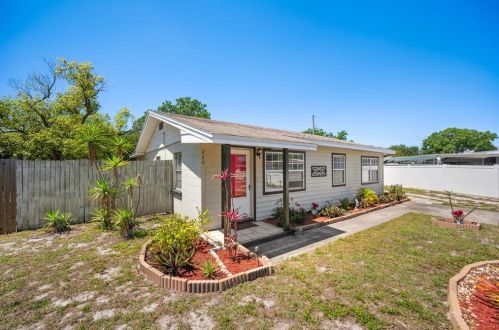 224 Rhea Cir, Lakeland, FL 33813-1068