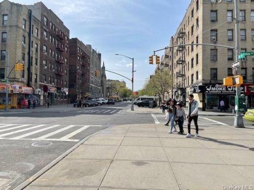 534 175, New York NY 10033-7942 exterior