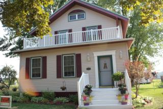 414 Amelia St, Cassville, WI 53806-9753