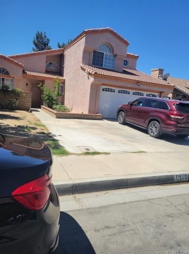 1310 Kildare St, Lancaster, CA 93535-1113