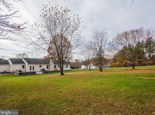 440 Font Rd, Downingtown PA  19335-1526 exterior