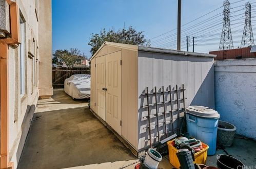 18161 Patronella Ave, Torrance CA  90504-3900 exterior