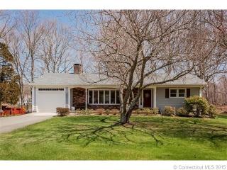 21 Woods Ln, Clinton, CT 06413-1417