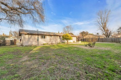 8428 Central Ave, Citrus Heights CA  95662-3225 exterior