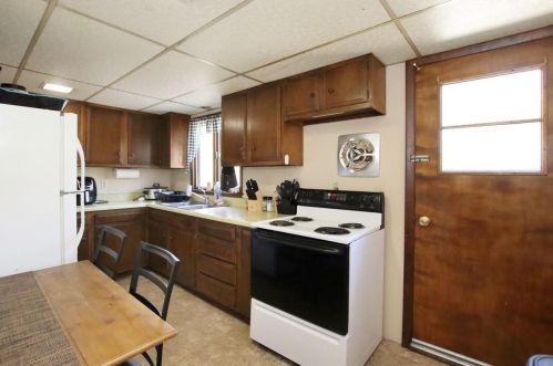 1126 Elmwood Ave, Oshkosh, WI 54901-3522