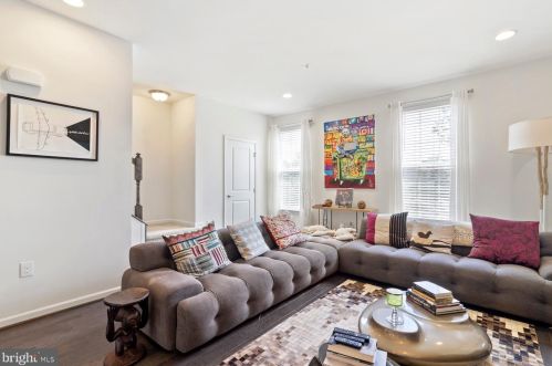 139 Old Cedarbrook Rd, Wyncote PA  19095-2038 exterior