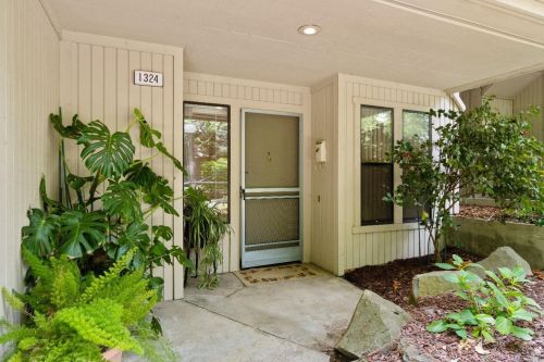 1324 Mission Blvd, Santa Rosa, CA 95409-4175