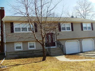 37 Coe Ln, Ansonia, CT 06401-2817