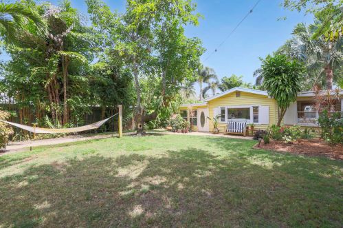730 Lake Ave, Delray Beach FL  33483-5928 exterior