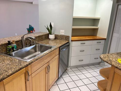 562 Eyerly Ave, Fort Pierce FL  34983-2944 exterior