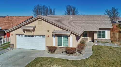 15962 Holly Brook Rd, Victorville, CA 92395-8633