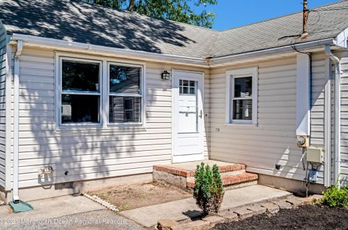 462 Vine St, Bricktown NJ  08723-6243 exterior