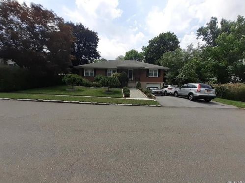37 Shelly Ave, Hartsdale, NY 10530-1006