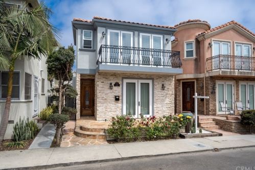 32 Nieto Ave, Long Beach, CA 90803-3345
