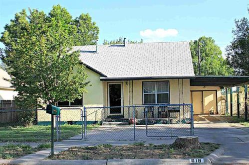 618 6th St, Roswell, NM 88201-6324