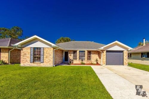 509 Quickie Dr, Houma, LA 70364-2703