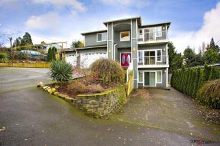 1005 101st St, Seattle, WA 98168-1538