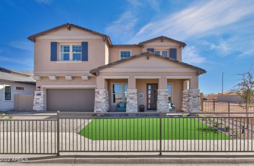 4083 Debra Dr, Gilbert, AZ 85297