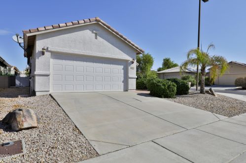 22928 Desert Bloom St, Buckeye, AZ 85326-7806