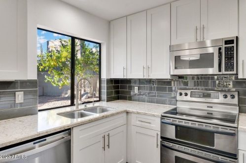 7528 Woodshire Cv, Scottsdale AZ  85258-2015 exterior