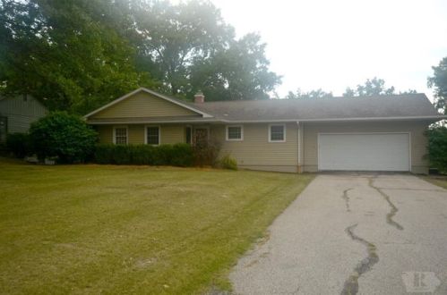 1107 Franklin St, Bloomfield IA  52537-1741 exterior
